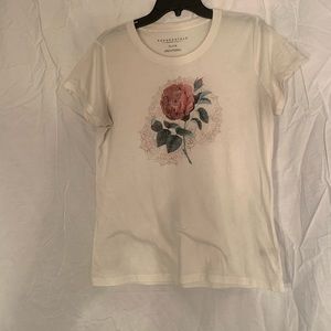 White, flower t-shirt